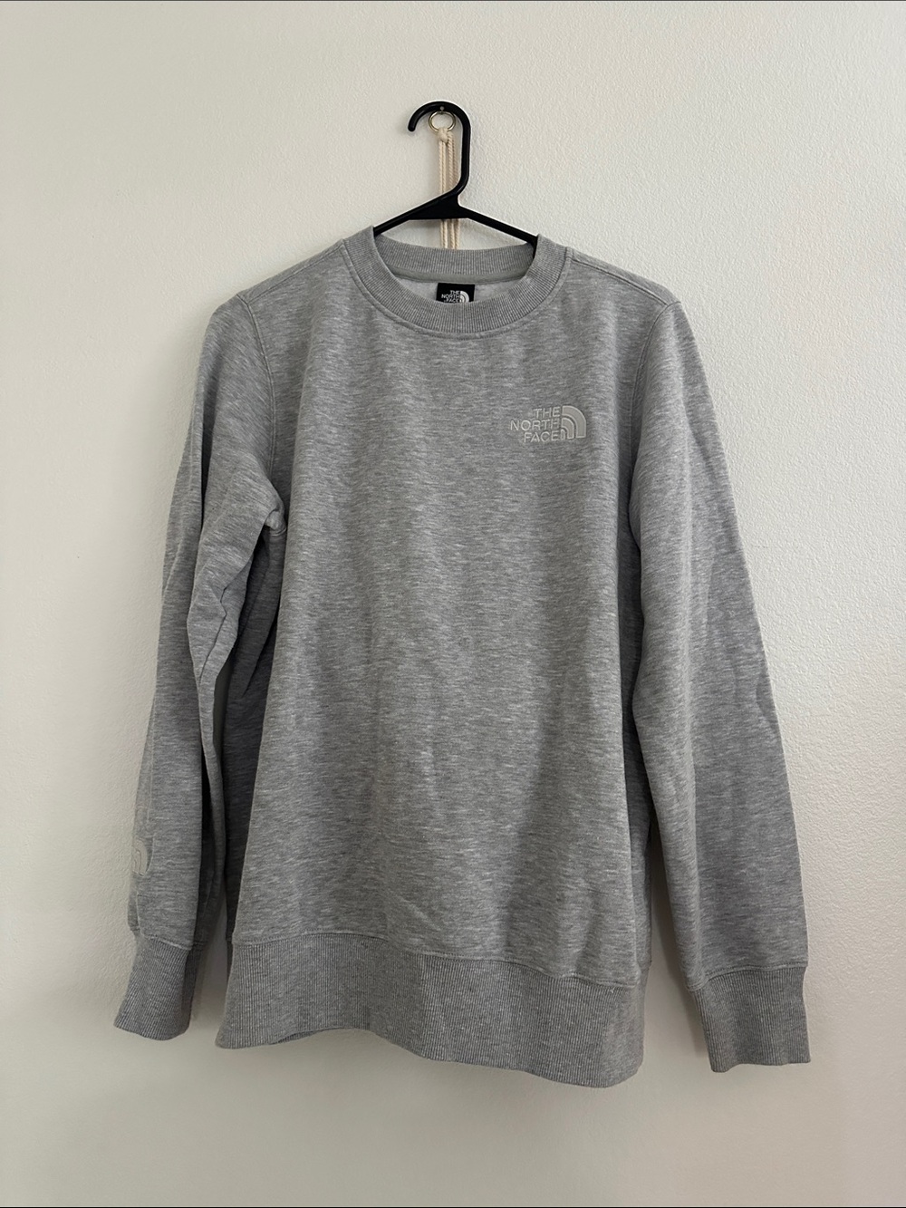 The North Face Women’s Light Gray Crewneck Sweatshirt